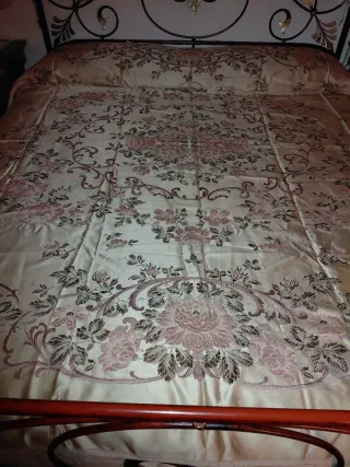 Copriletto matrimoniale raso vintage