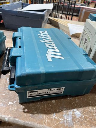 Maletín vacio Makita BTD134RFE hay mas de 1