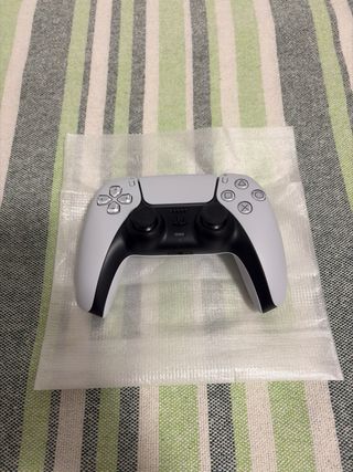 PS5 Digital Edition + TV Samsung 32