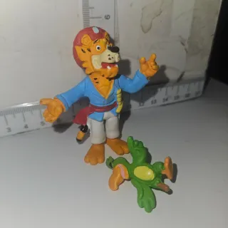 Figura Tigre Pirata y Loro