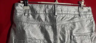 Falda corta plateada