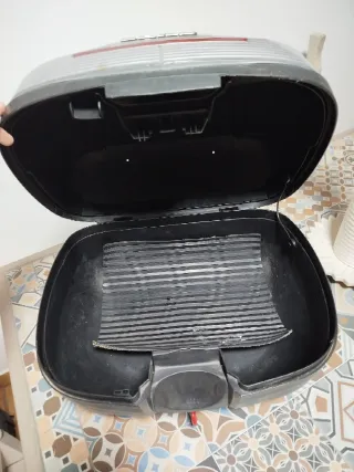 Baúl moto Shad SH37