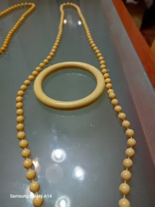 Collane lunghe con bracciali vintage