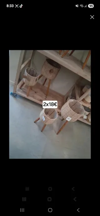 Jgo 2 maceteros 18€ 50 y 40cm