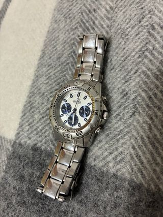 Reloj Festina Cronógrafo Plata y Blanco