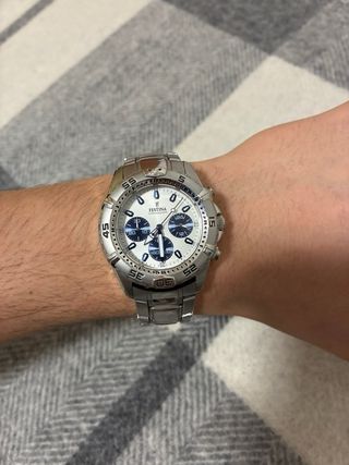 Reloj Festina Cronógrafo Plata y Blanco