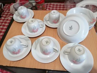 Set 6 tazzine con piattino e 6 ciotoline