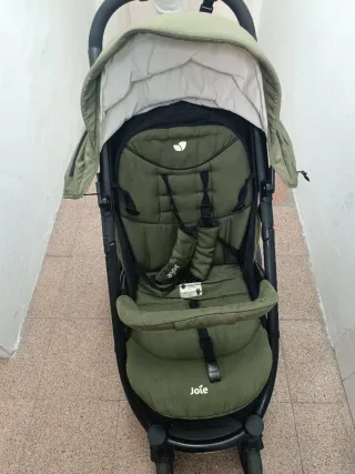 Silla de paseo Joie verde