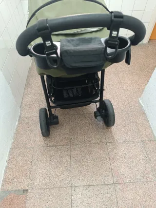 Silla de paseo Joie verde