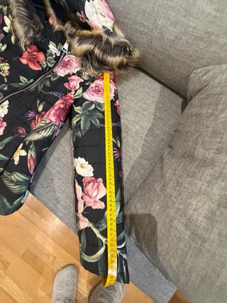 Cazadora acolchada flores