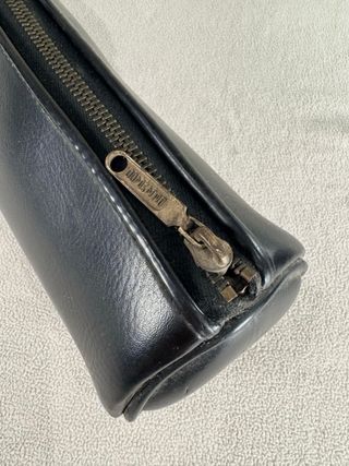 Bolso vintage cilíndrico negro