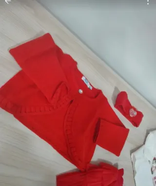 Set neonata bianco e rosso