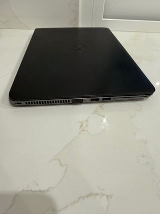 Portátil HP EliteBook 840 Gris y Negro