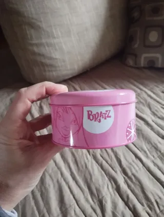 Scatola tonda metallo Bratz rosa Vintage