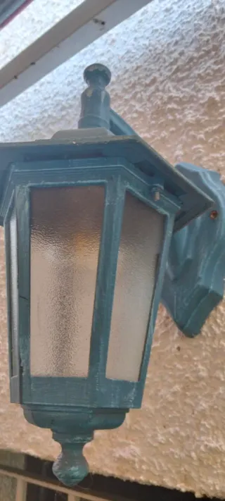 Farola exterior metal y cristal