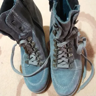 Stivaletti grigi n.36