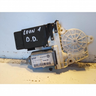 Motor elevalunas delantero derecho Seat Le