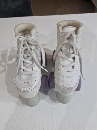 Patines de 4 ruedas blancos