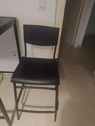 Conjunto mesa alta y dos taburetes ikea Sandsberg