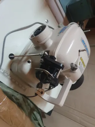 Máquina de coser plantas Strobel