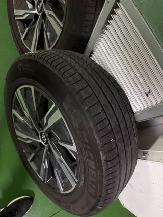 Llantas Originales Hyundai Tucson NX4 215/65 R17