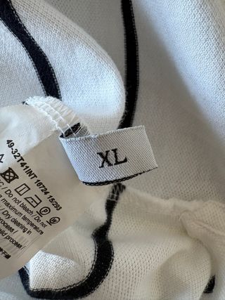 Polo Trussardi blanco con rayas azules