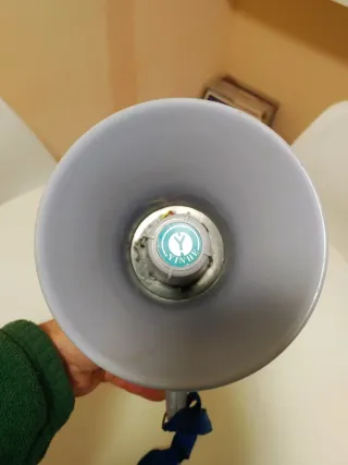 Megáfono Polytop HH-1002