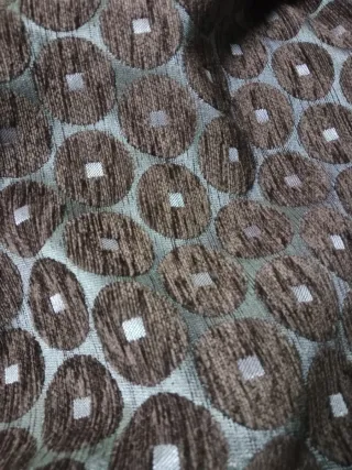 Tejido morado para tapizar y ropas de camilla