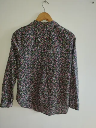 Camisa floral mujer sin usar
