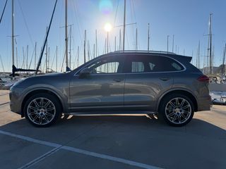 Porsche Cayenne SD 4.2 v8 385cv Año 2016
