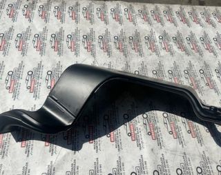 8u0819801a moldura audi q3 (8ug) 2.0 16v 172992