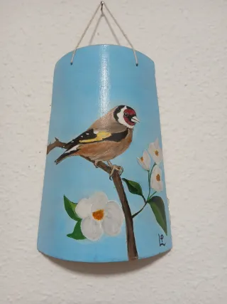 Teja decorativa pintada a mano