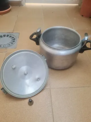 Olla a presión aluminio grande
