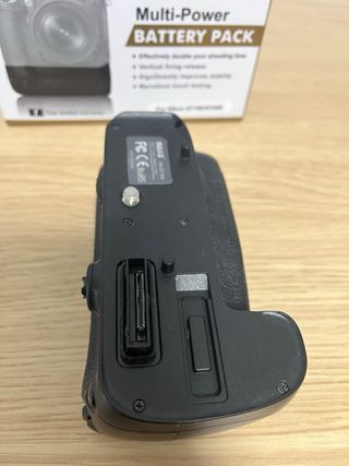 Meike MK-D7100 y D7200 impugnatura batteria Nikon