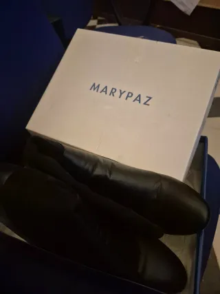 Botas Mary Paz Negras Tacón Cocodrilo