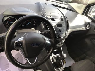 Ford Transit Courier 2020