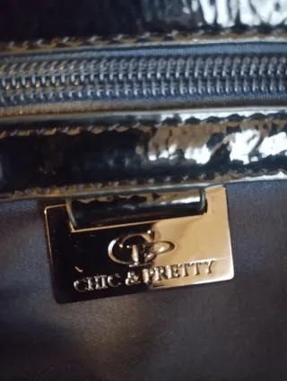 Borsa a mano nera con fibbia