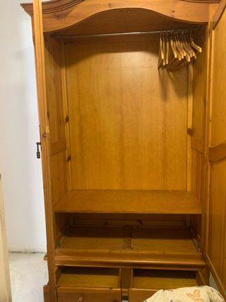 Alquilo habitacion (Molins de rei)