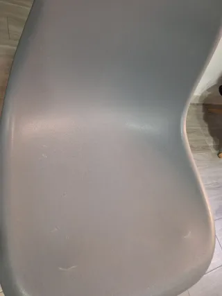 2 Sillas Grises Patas Madera