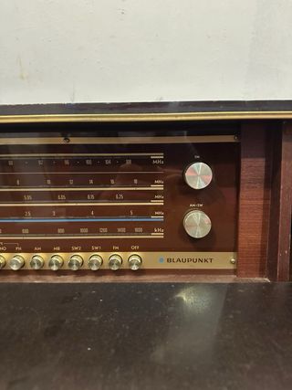 Mueble Vintage Tocadiscos Amplificador Altavoces