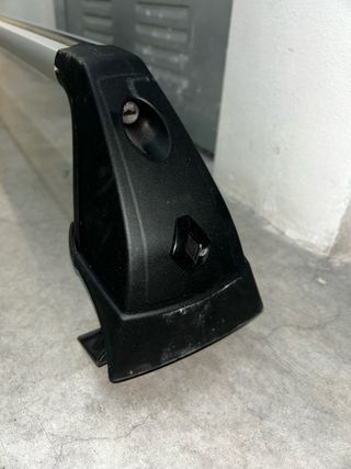 Barras longitudinales y cofre renault