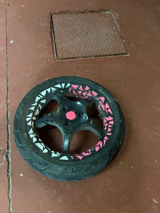 Rueda trasera Aerox Continental