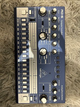 Behringer RD-6 Macchina di Ritmi Analogica