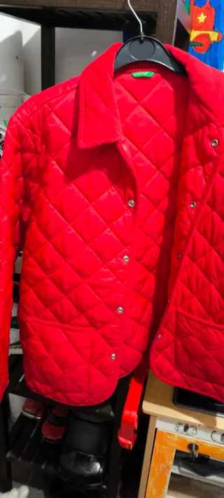 Chaqueta Benetton Roja Acolchada