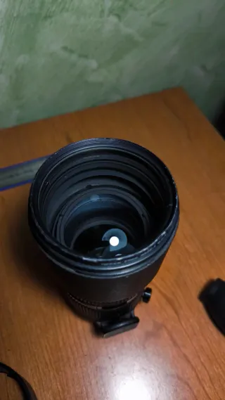 Nikon 80-200mm f/2.8