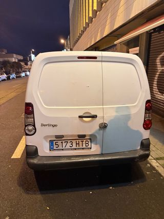 Se alquilan furgonetas