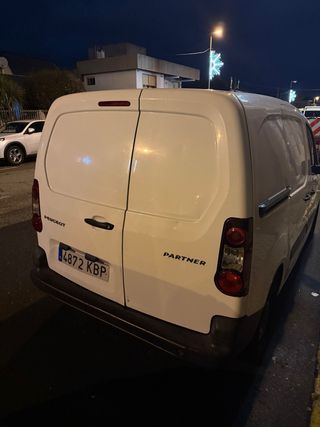 Se alquilan furgonetas