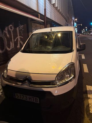 Se alquilan furgonetas