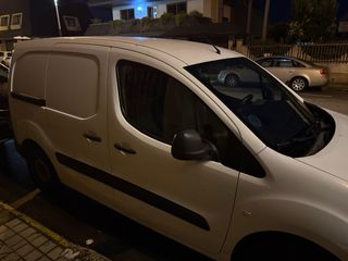 Se alquilan furgonetas