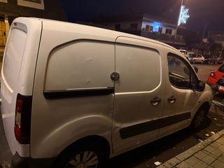 Se alquilan furgonetas